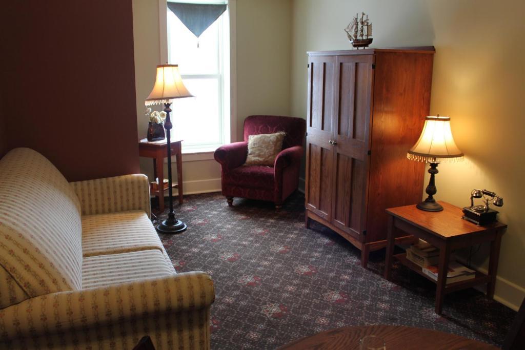 Selkirk Hotel Edmonton Bilik gambar