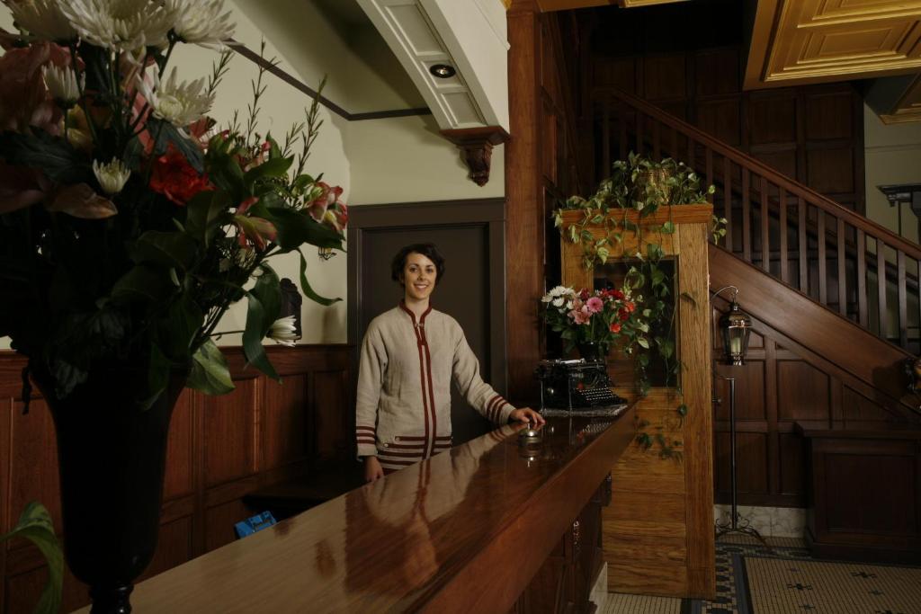 Selkirk Hotel Edmonton Bilik gambar